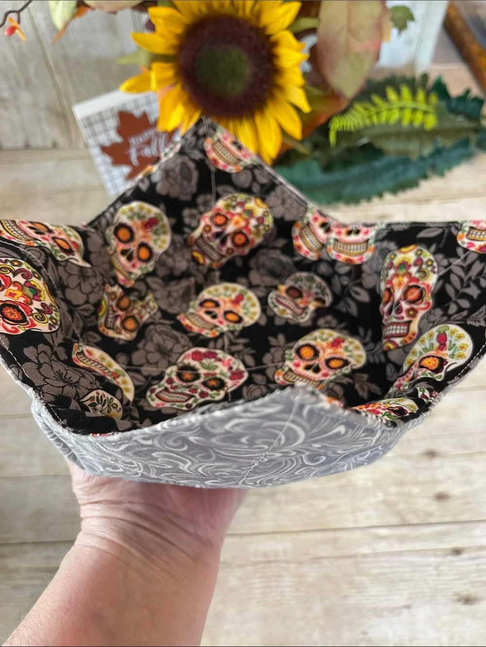 Sugar Skulks Microwave/ Ice Cream Bowl Cozy
